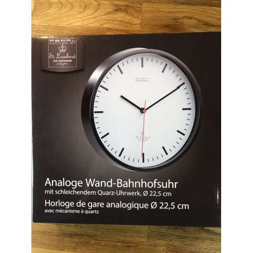Wanduhr Pearl