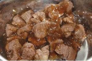 Gutes Hunde-Nassfutter erkennen